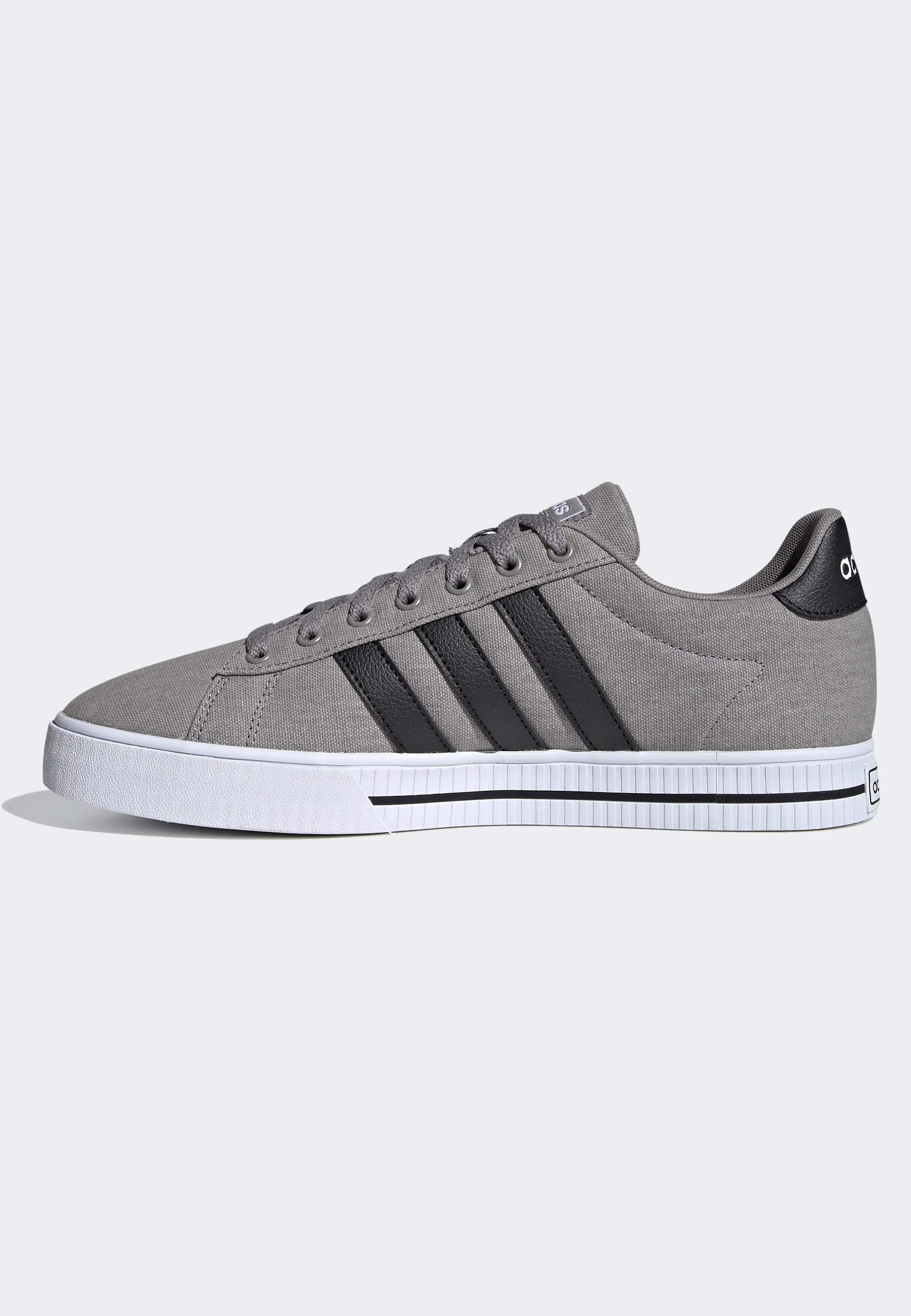 Adidas - Daily 3.0 Dovgry/Cblack/Ftwwht - Shoes