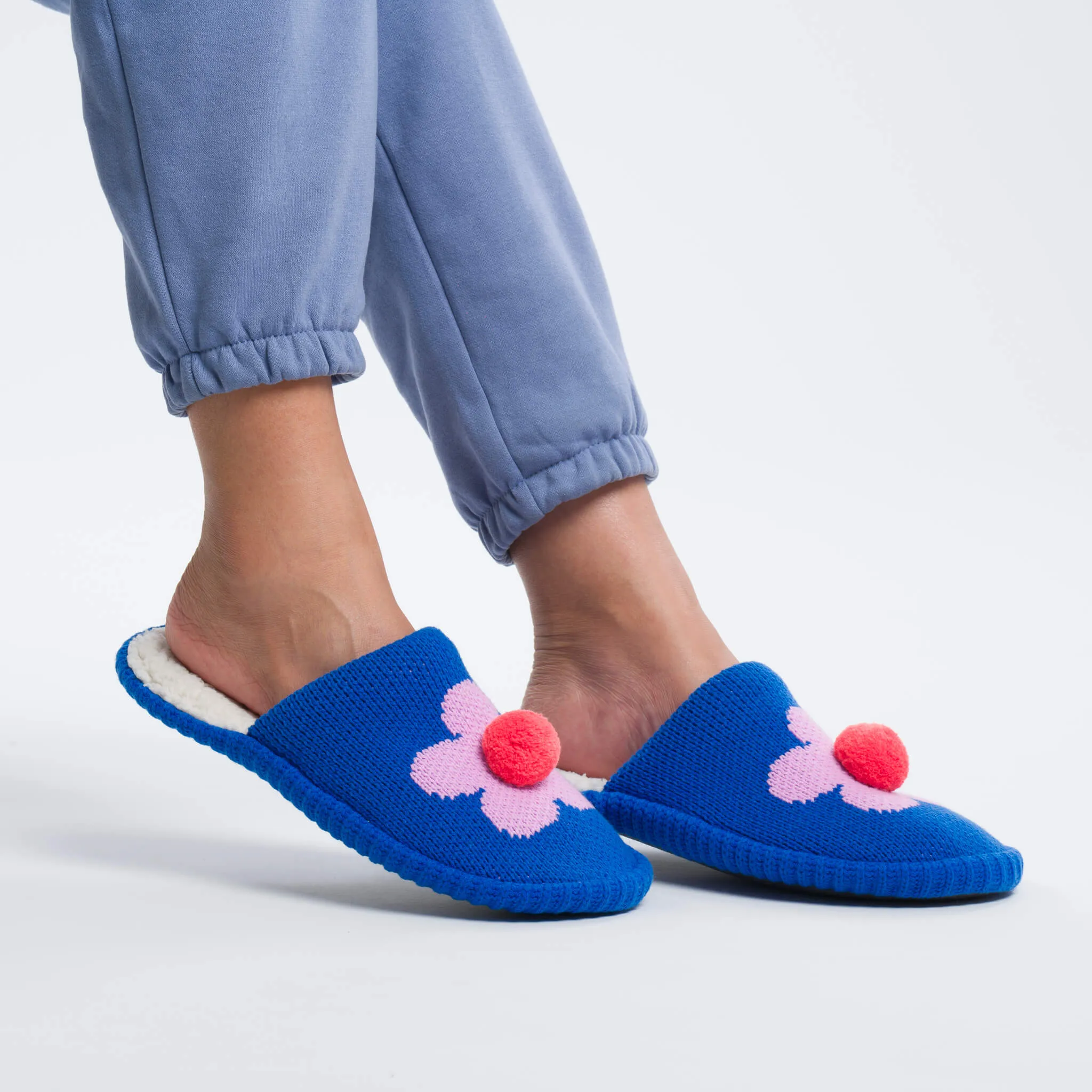 Flower Pom Slide Slippers