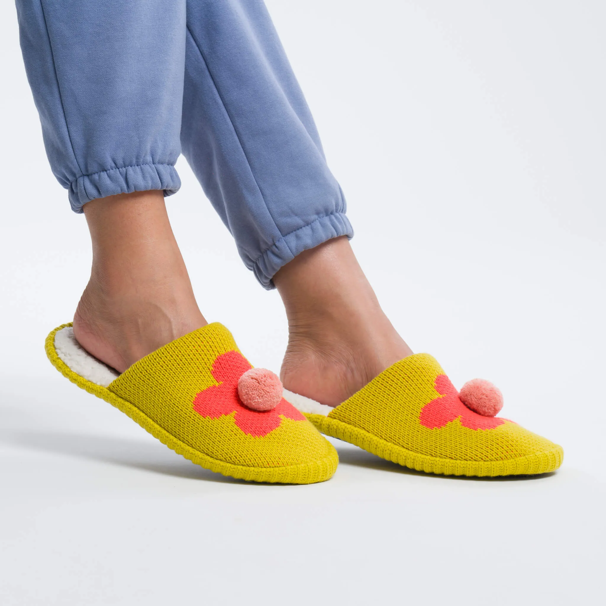 Flower Pom Slide Slippers