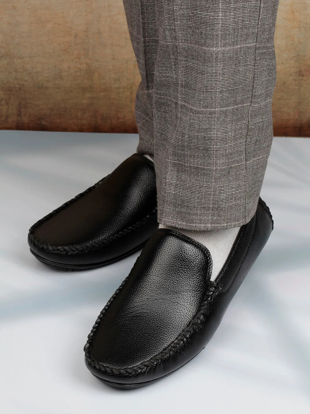 Men's Black Casual Loafer  (IX4101)