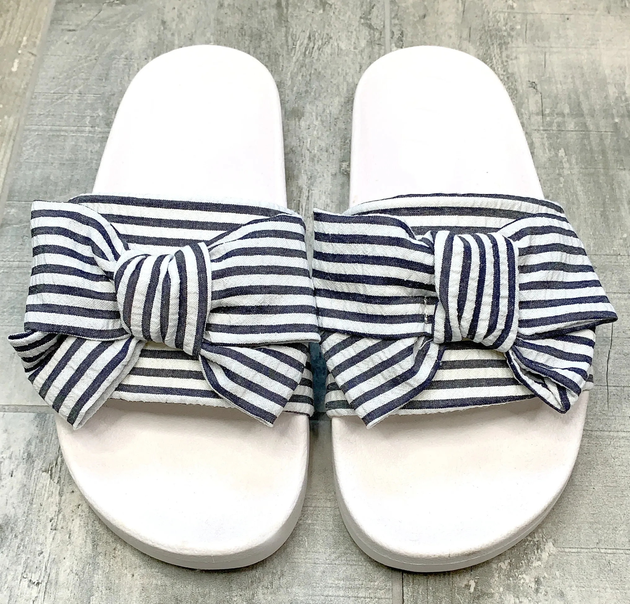 Summer Daze: Slip-On Sandals