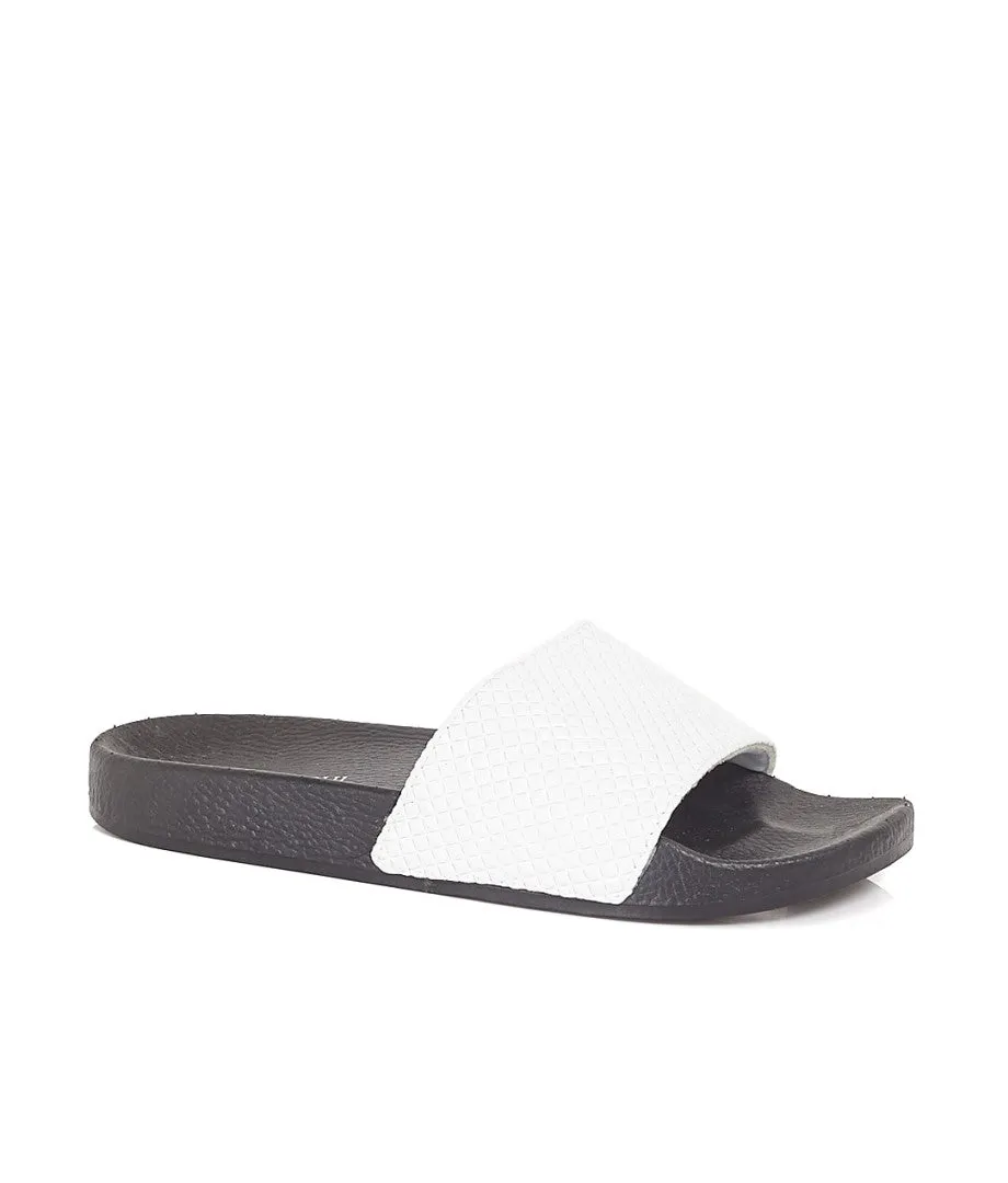 WHITE EMBOSSED STUD EFFECT STRAP POOL SLIDERS