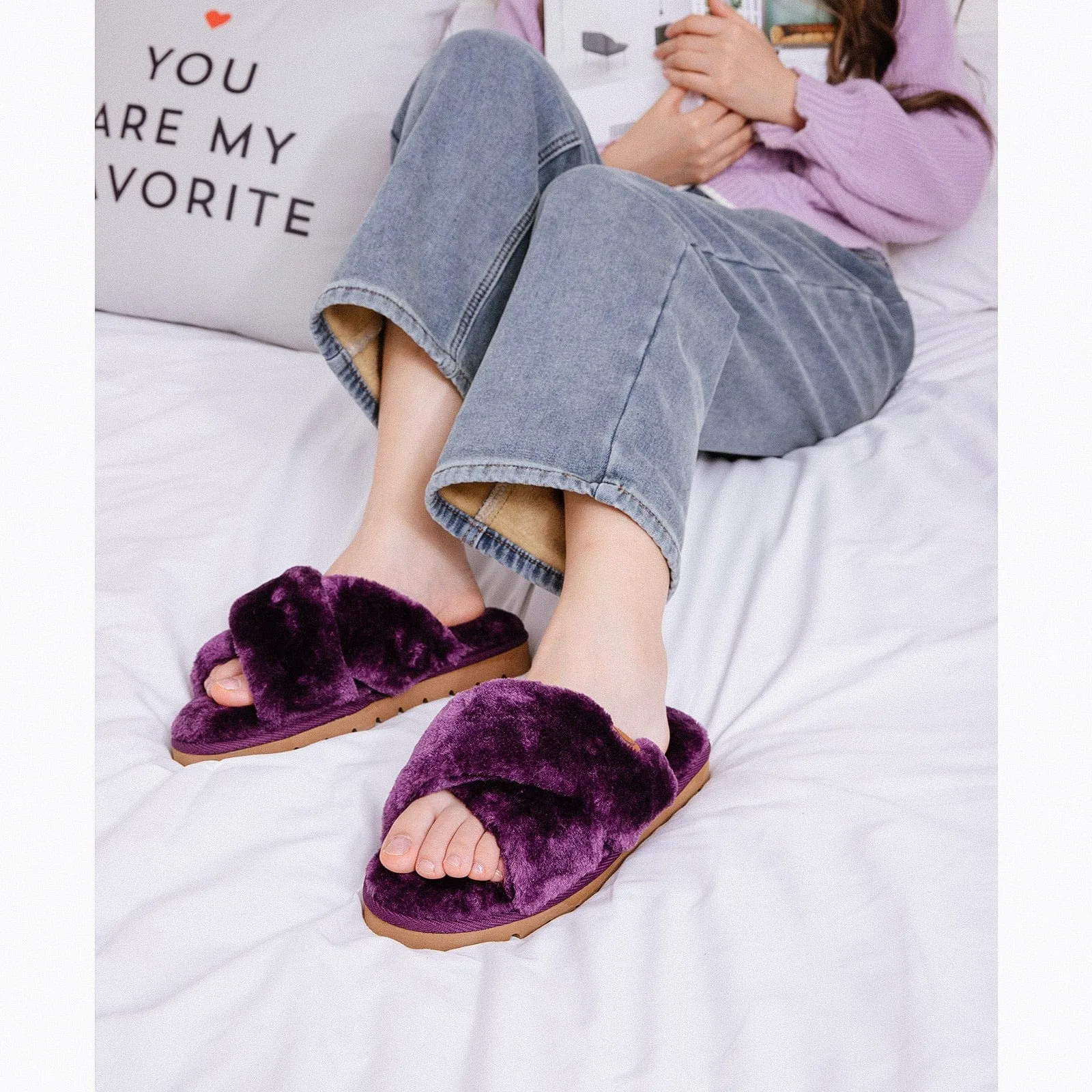 Women's Fluffy Faux Fur Cross Band Open-toe Slippers